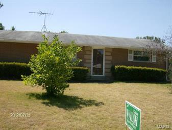 Property Photo: 1916 Claudine Drive MO 63138