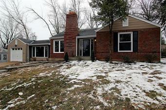 Property Photo: 406 Sunningwell MO 63119