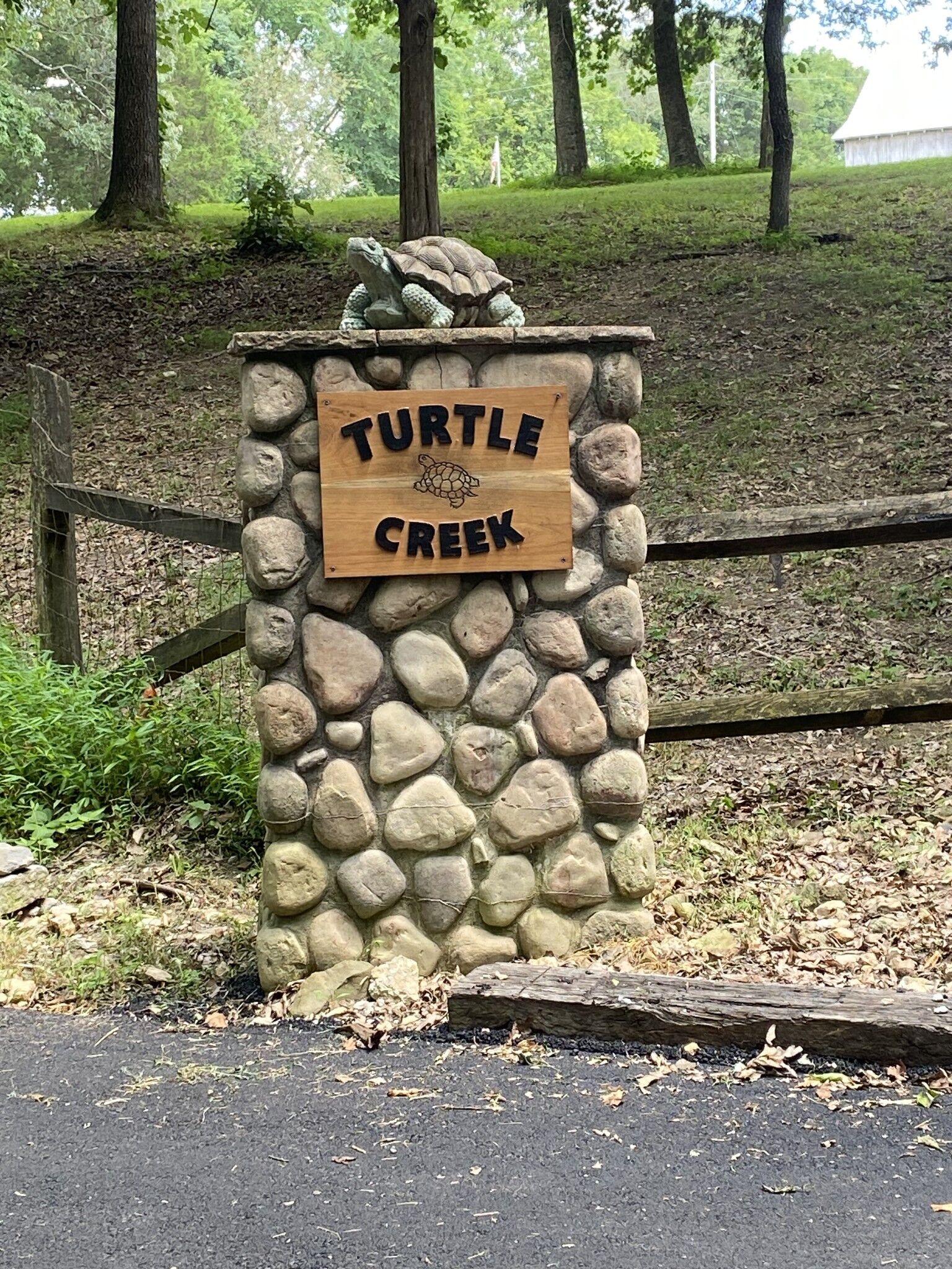 Property Photo:  118 Robert Simmons Rd  TN 37186 