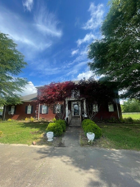 Property Photo: 33 Bishop Rd TN 38464