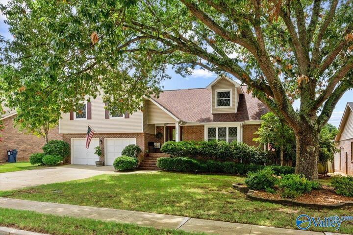 Property Photo: 1210 Chesser Drive AL 35803