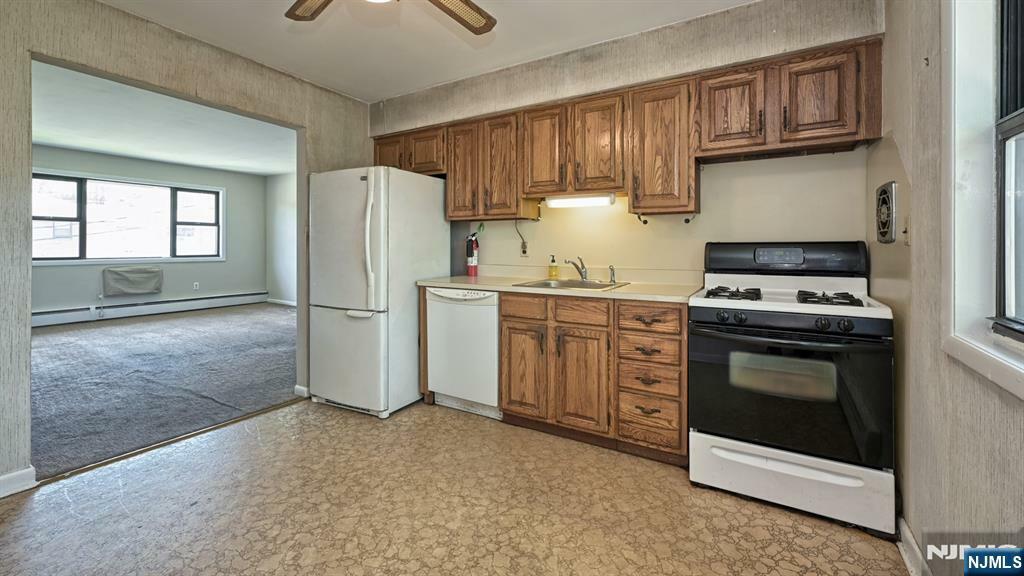 Property Photo: 8 Colonial Drive C NJ 07424