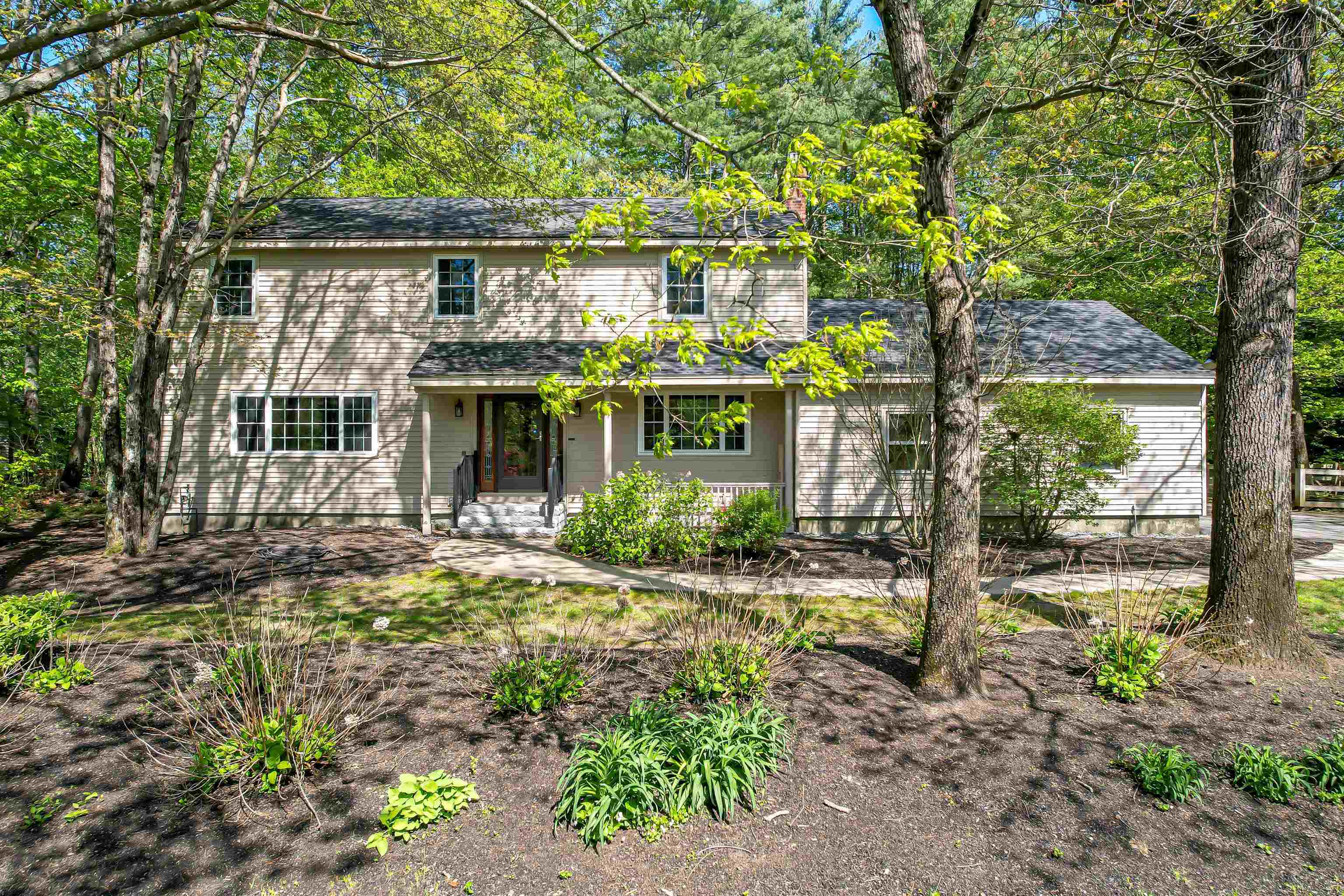 Property Photo:  9 Ministerial Drive  NH 03054 