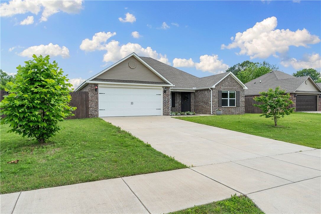 Property Photo:  2495 Razorback  AR 72730 