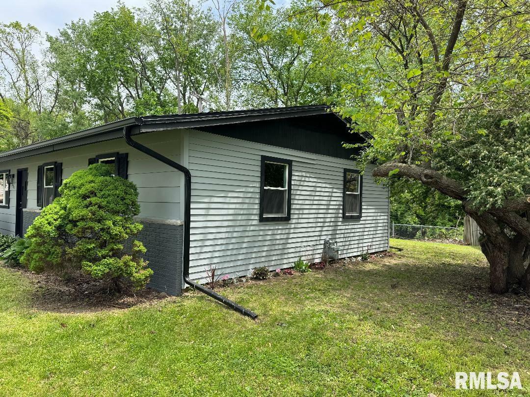 Property Photo: 5122 N Ronald Road IL 61614