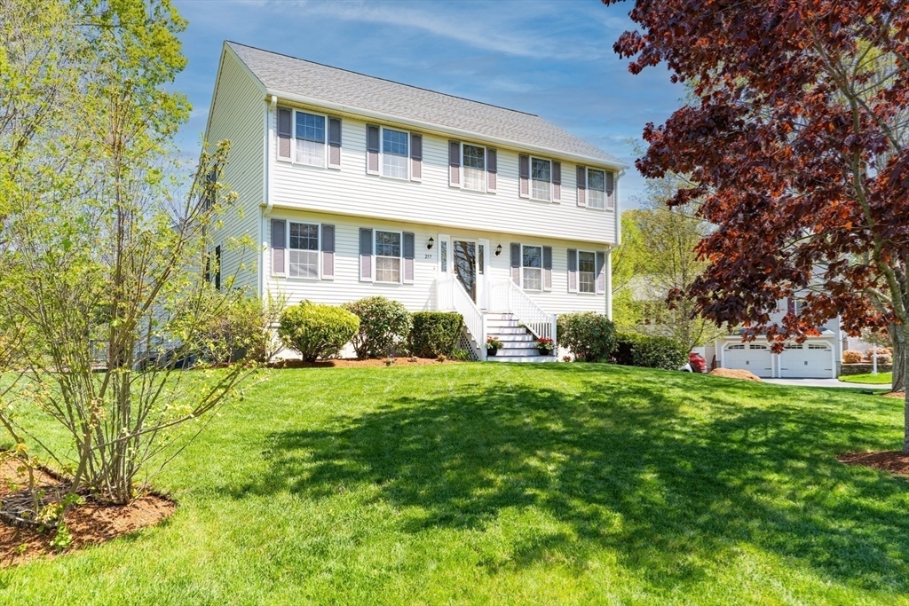 257 Mitchell G Dr  Tewksbury MA 01876 photo