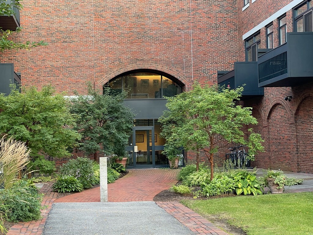 Property Photo: 100 Keyes Rd 104 MA 01742
