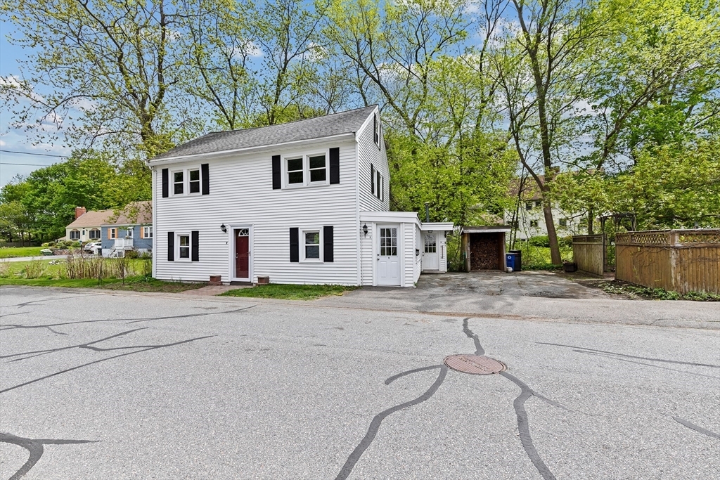 9 Orchard St  Beverly MA 01915 photo