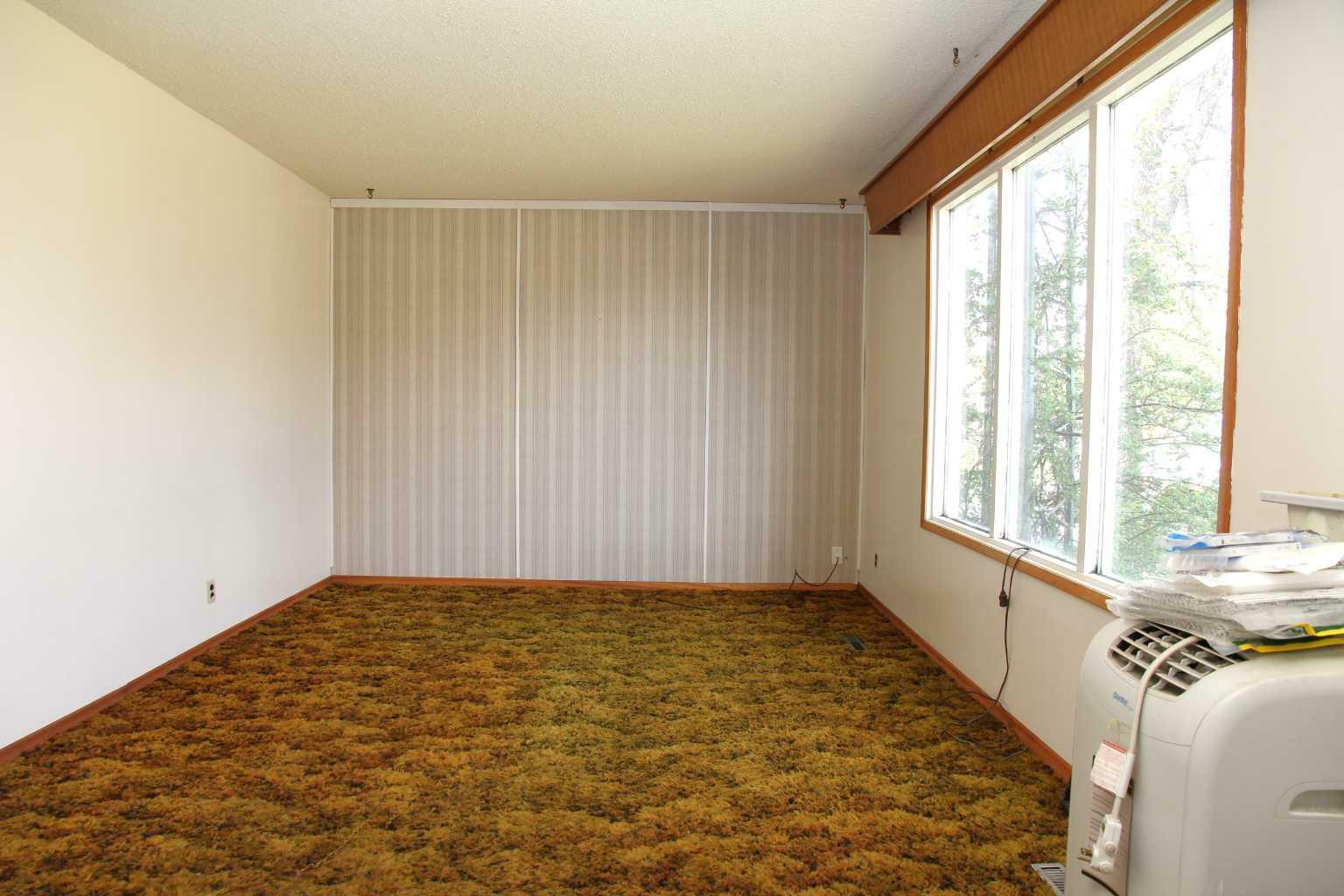 Property Photo: 109 5 Avenue W SK S0M 1M0