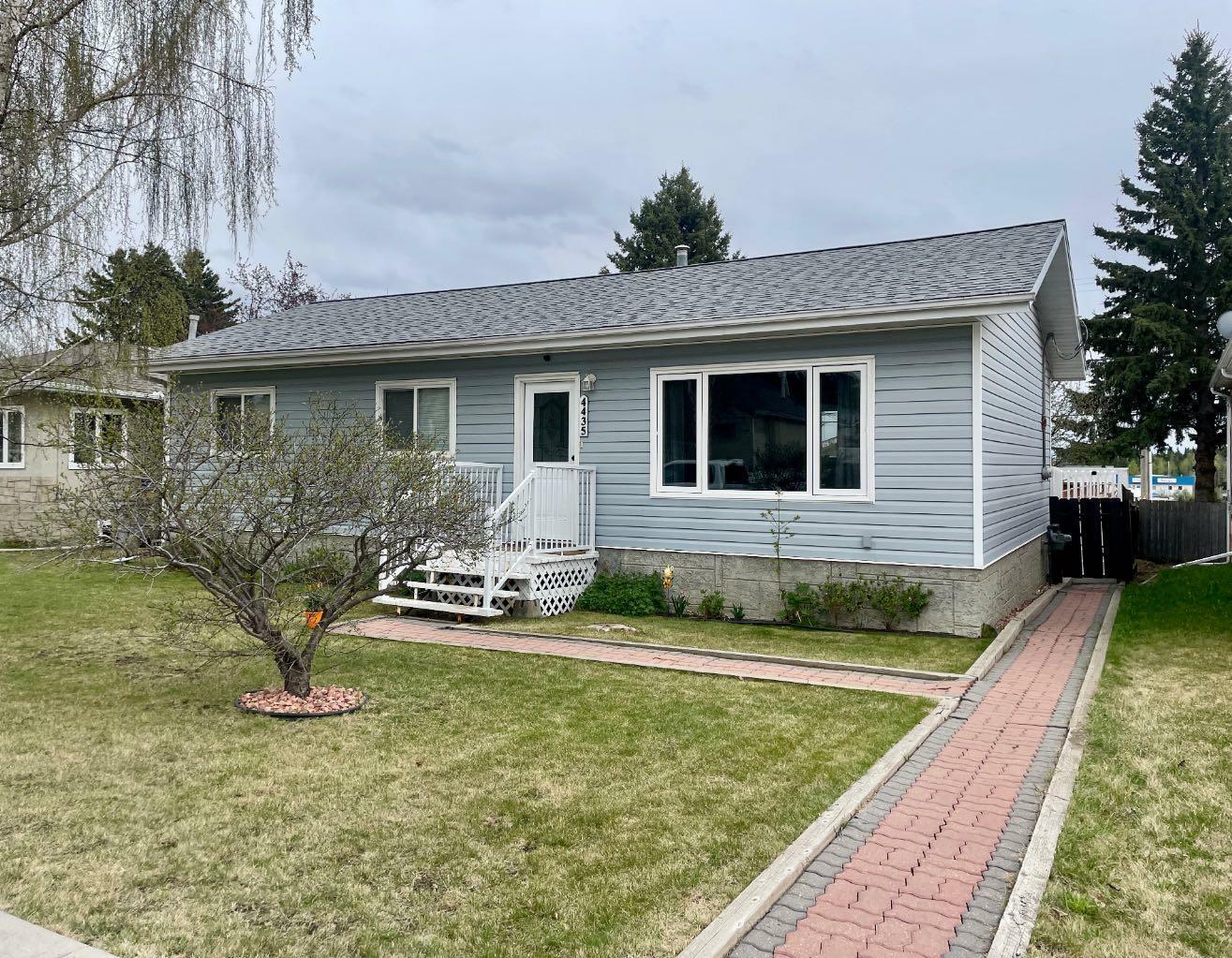 Photo de la propriété: 4435 5 Avenue AB T7E 1B9