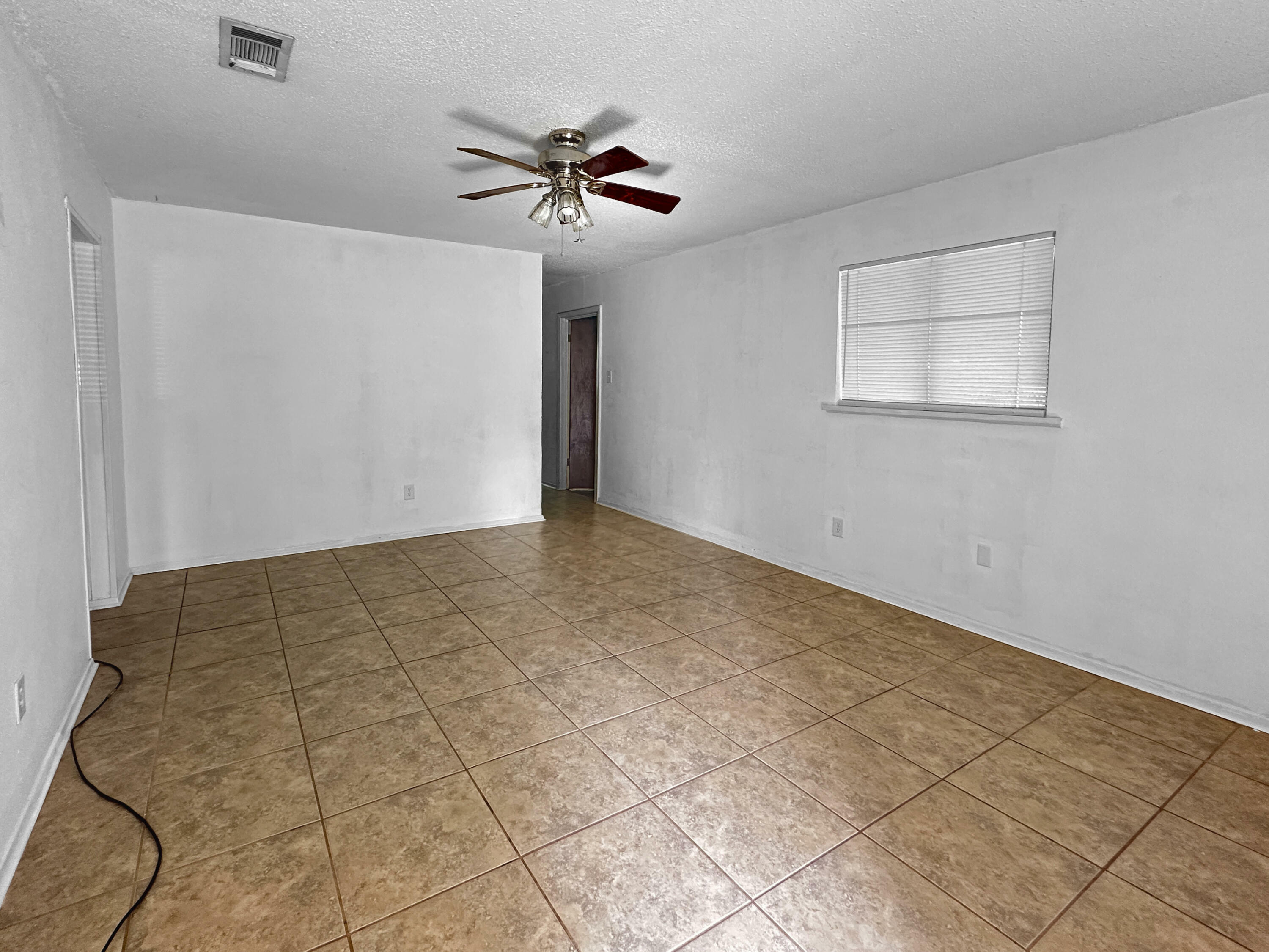Property Photo: 307 Hickory St LA 71461