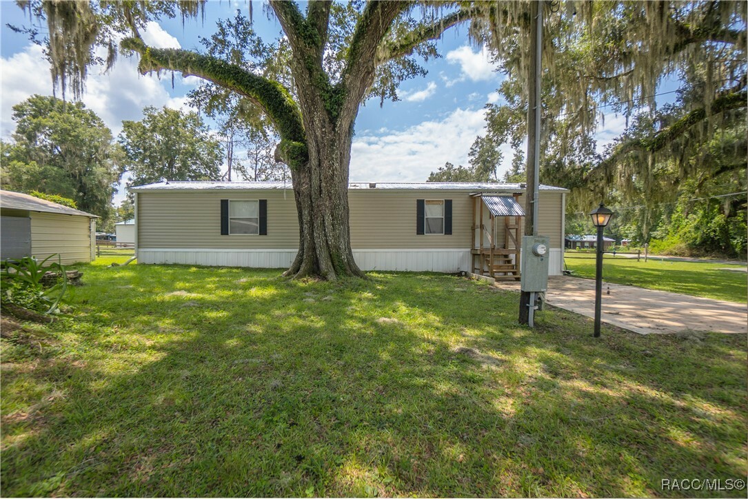 Property Photo: 7433 S Baker Avenue FL 34436