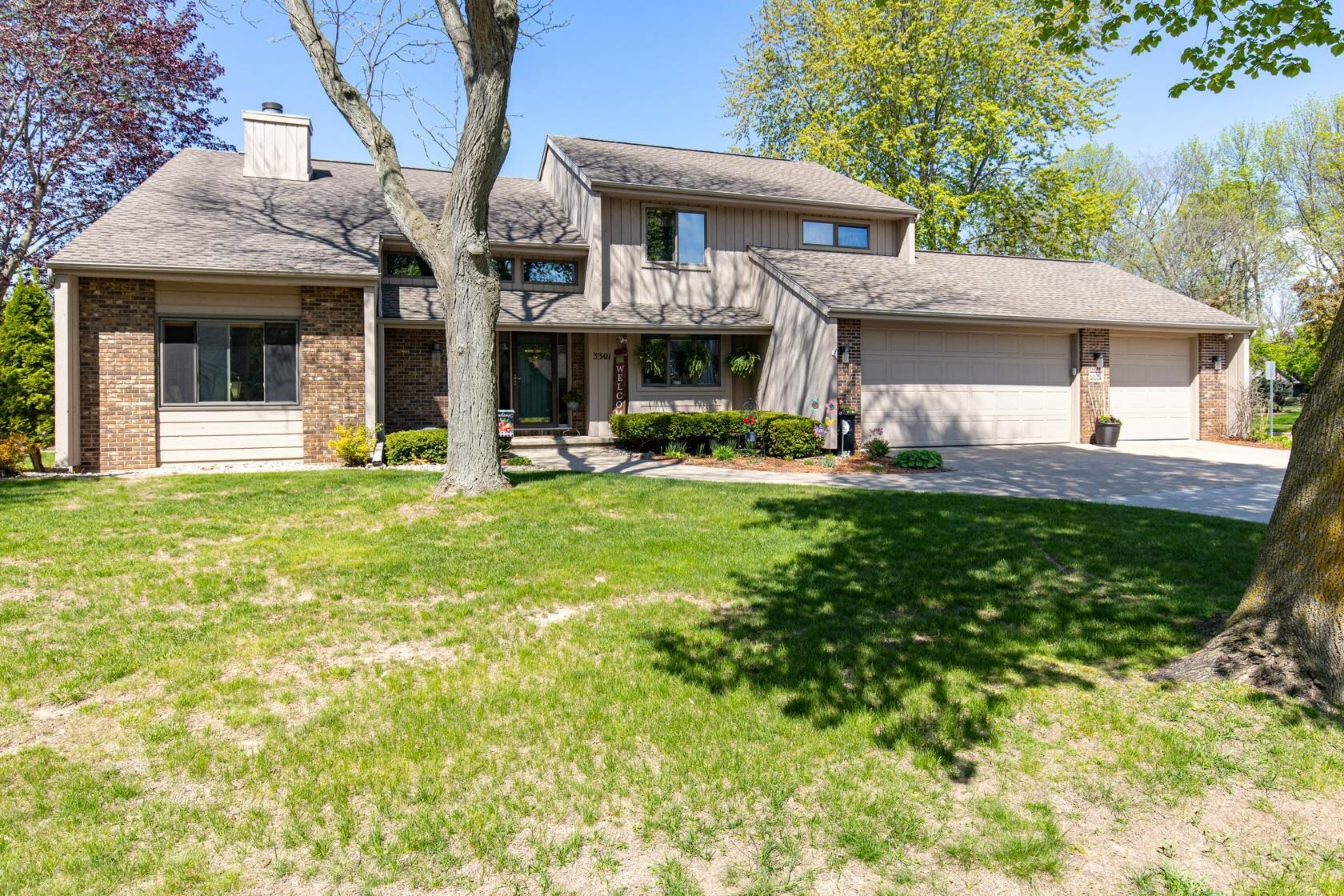 Property Photo: 3301 S Poplar Lane WI 54915