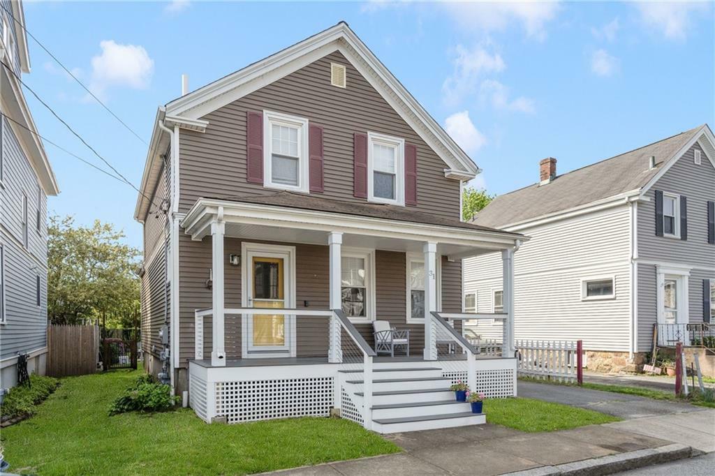 31 Russell Avenue  Newport RI 02840 photo