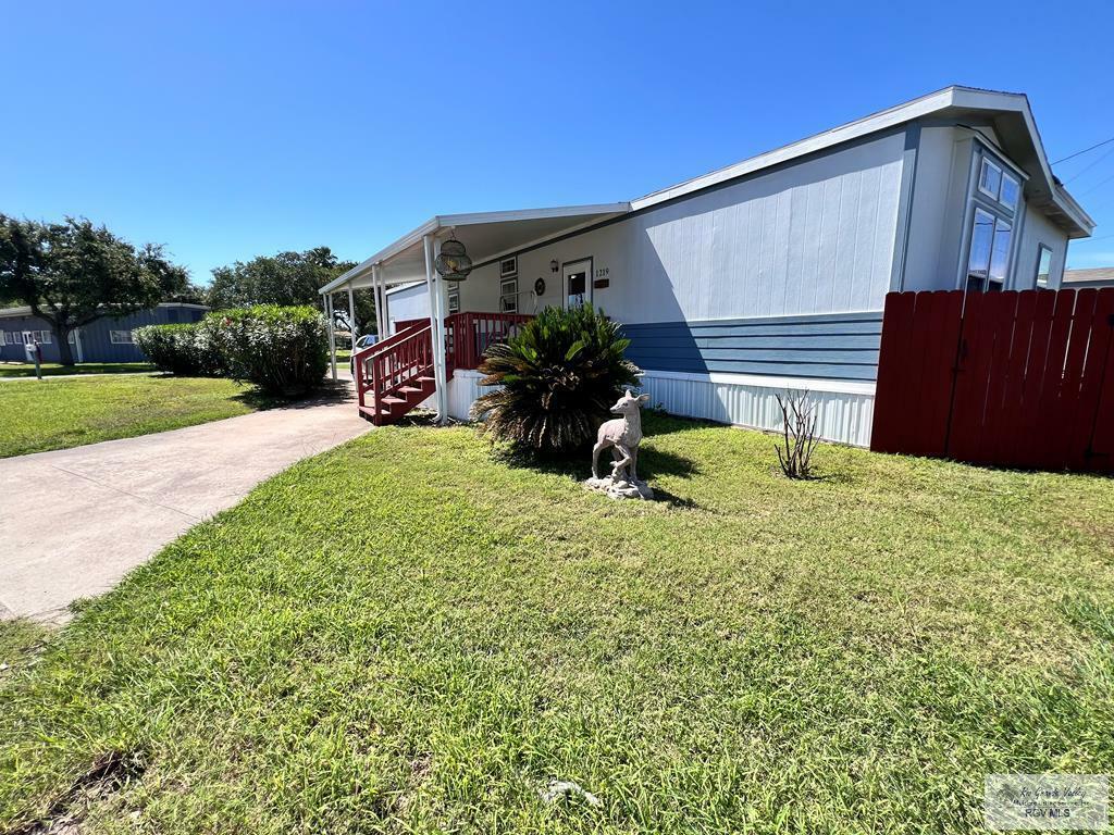 Property Photo: 1219 N Palmera Dr. TX 78559