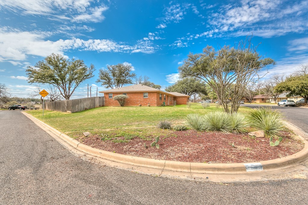 Property Photo: 2645 A&Ampm Ave TX 76904