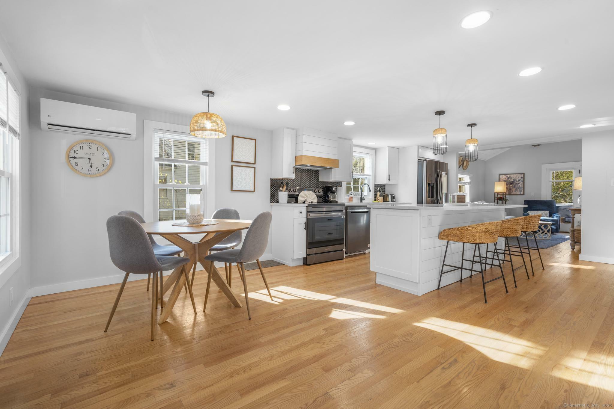 Property Photo: 89 Botsford Avenue CT 06460