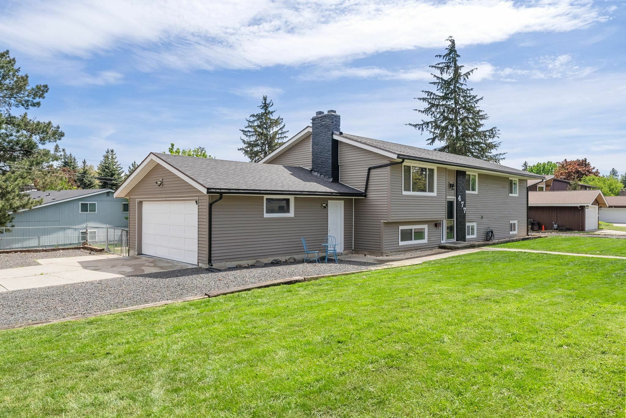 Property Photo: 477 N 5th St WA 99004