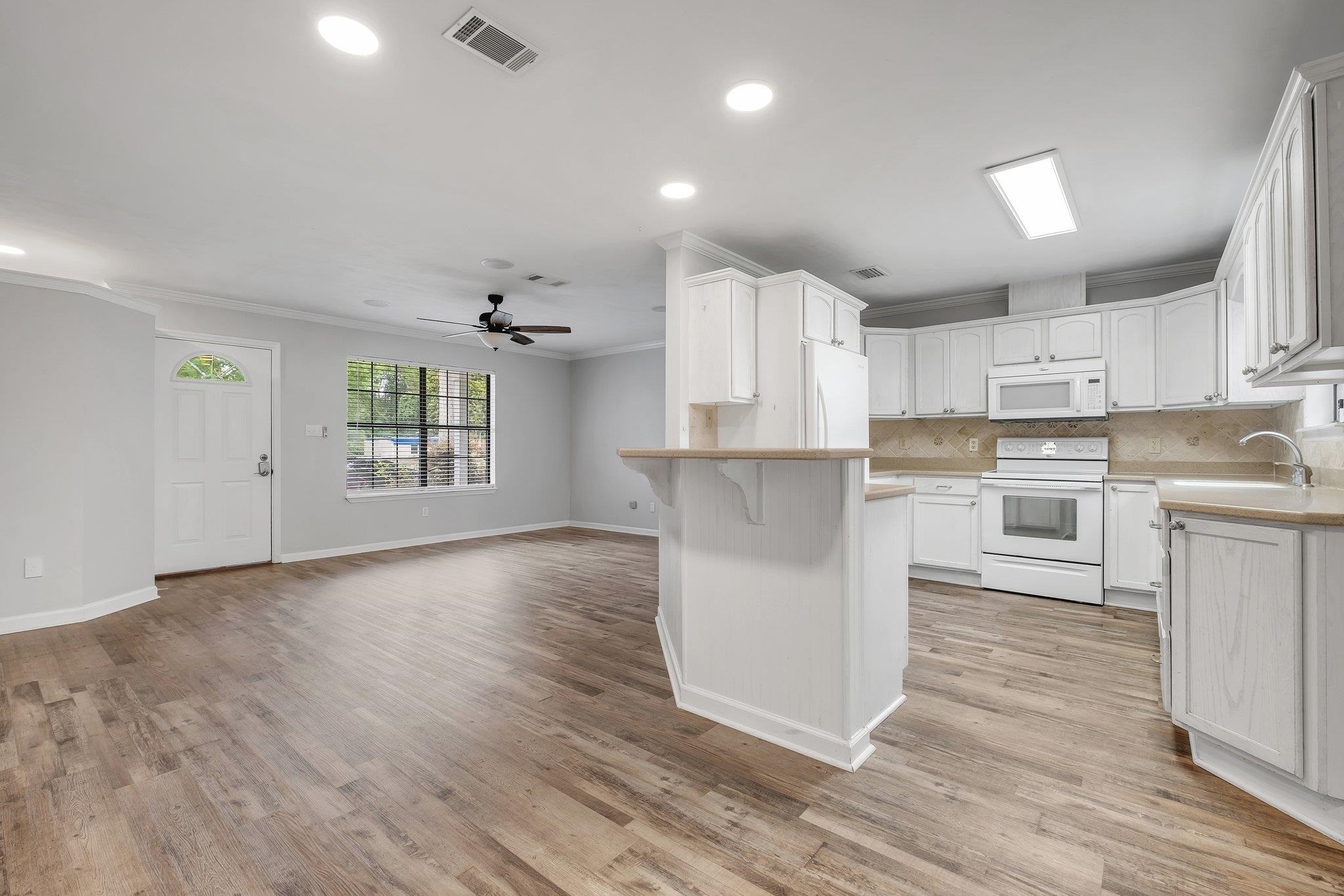 Property Photo:  172 Ann Circle  FL 32327 