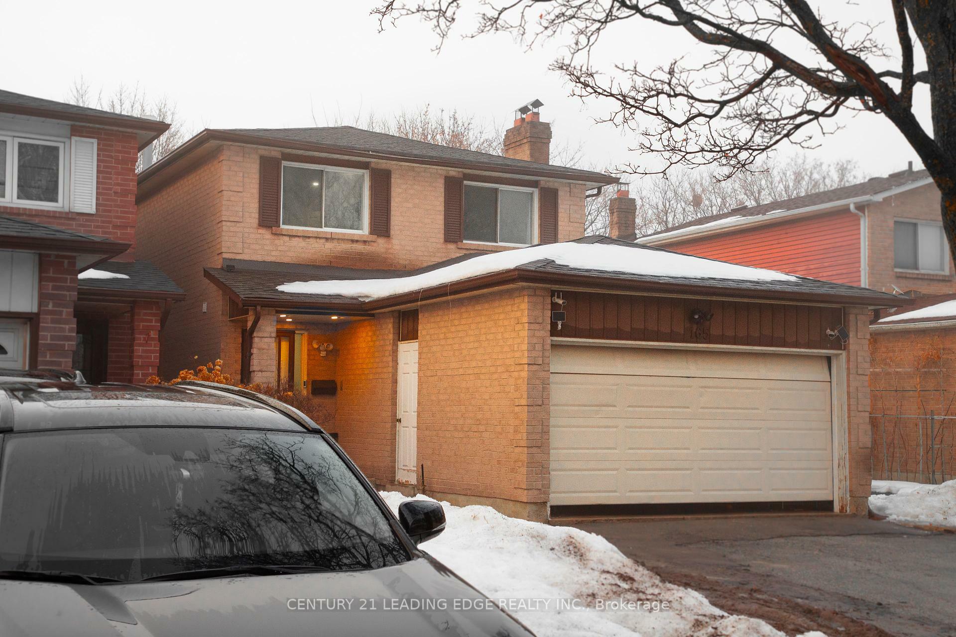 Photo de la propriété: 165 Stephenson Crescent ON L4C 5T3