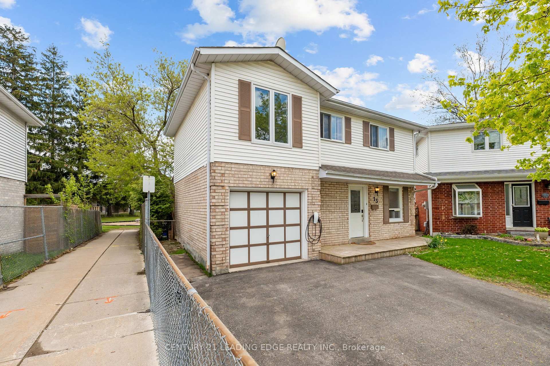 Property Photo: 13 Sylvia Court ON L1B 1J4