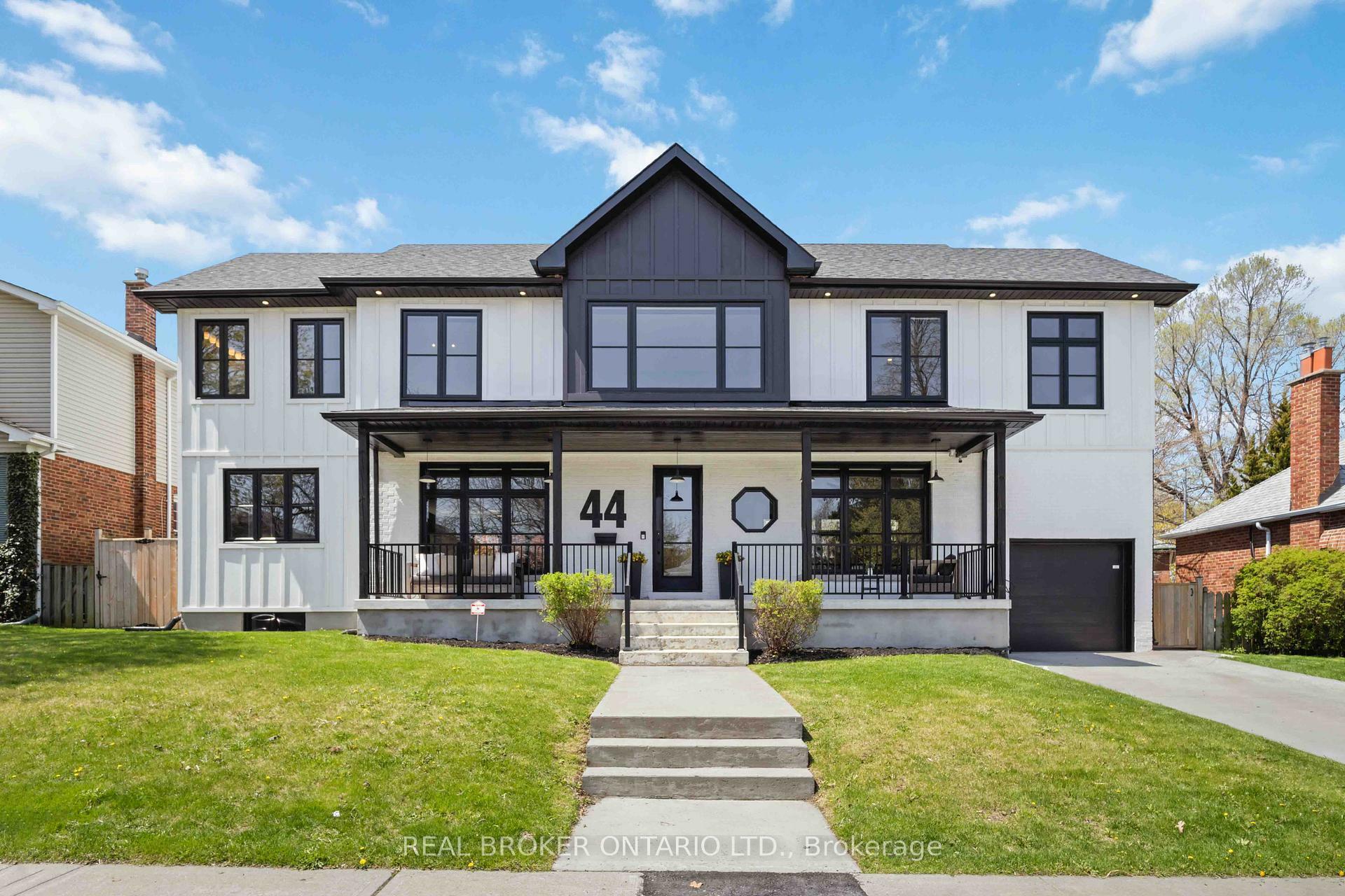 Photo de la propriété: 44 Hunt Club Drive ON M1N 2X1