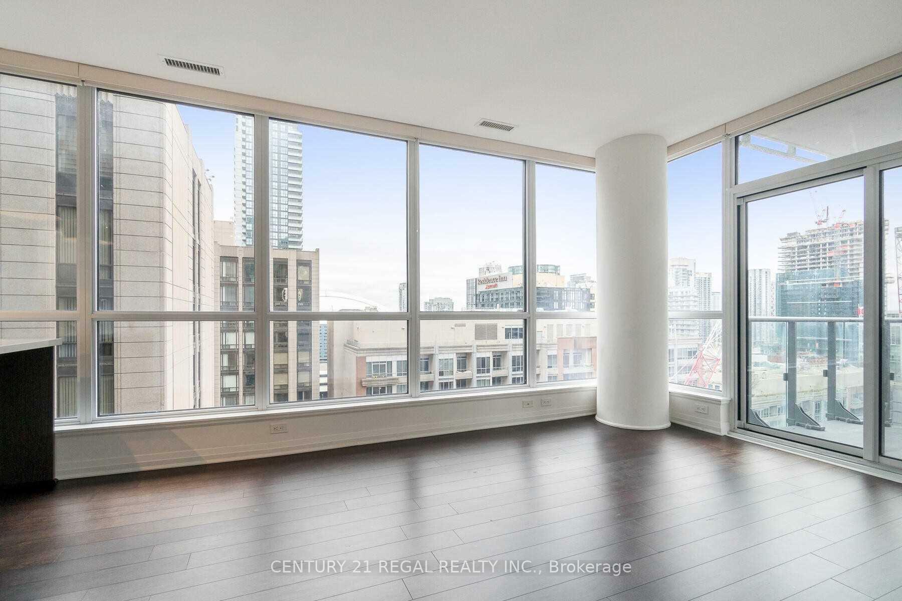 Photo de la propriété: 8 Mercer Street 1708 ON M5V 0C4