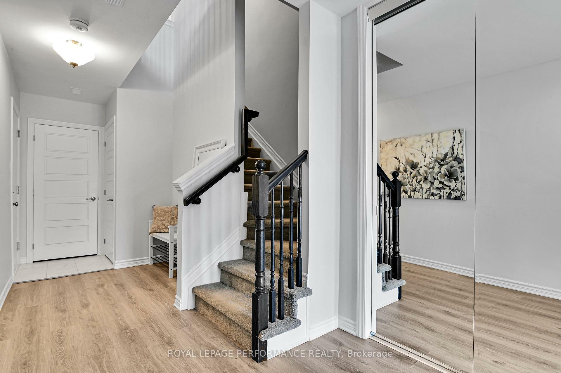 Property Photo:  674 Makwa Private  ON K1K 5A3 
