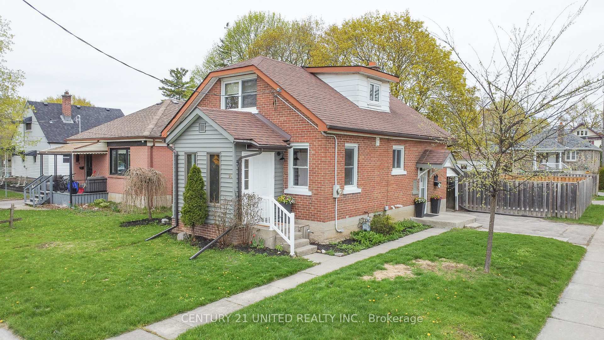 96 Montgomery Street  Peterborough South ON K9J 1W9 photo