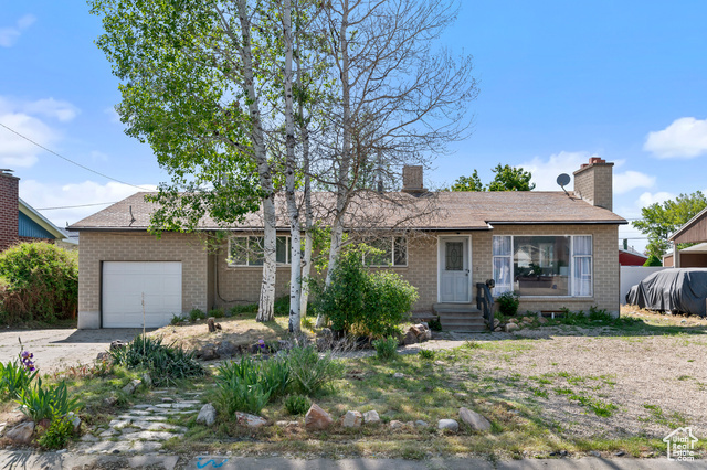 Property Photo: 9782 S Poppy Ln E UT 84094