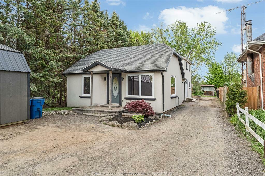 Property Photo: 21041 Charring Cross Road ON N0P 1G0