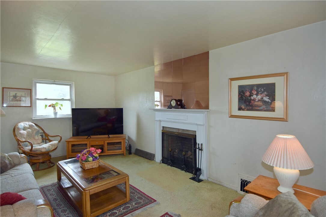 Property Photo: 5309 Fieldcrest PA 15236