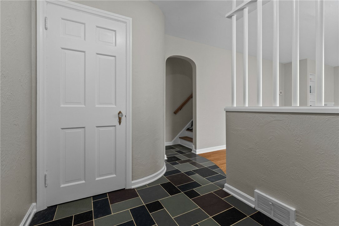 Property Photo: 202 Pickwick Dr PA 15102