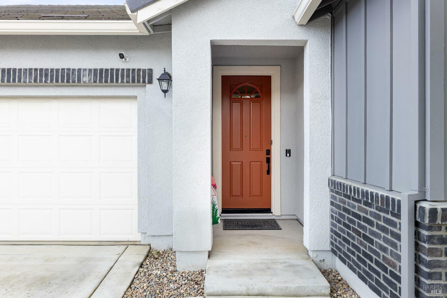 Property Photo: 525 Honeysuckle Drive CA 95687
