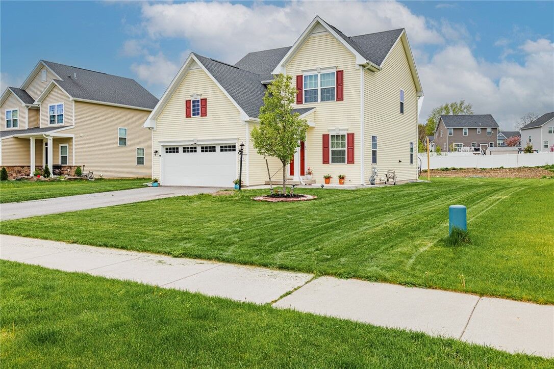 Property Photo: 131 Planters NY 14586