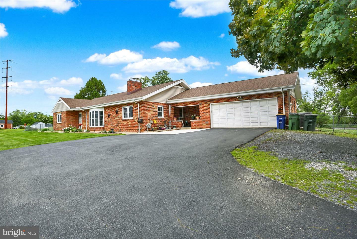 Property Photo: 2801 Lisburn Road PA 17011