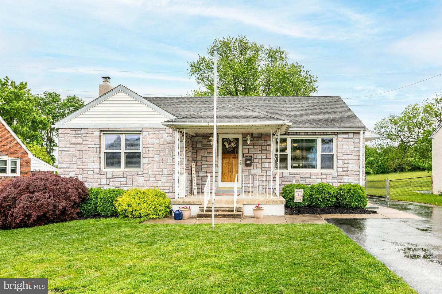 Property Photo: 26 W North Lane PA 19428