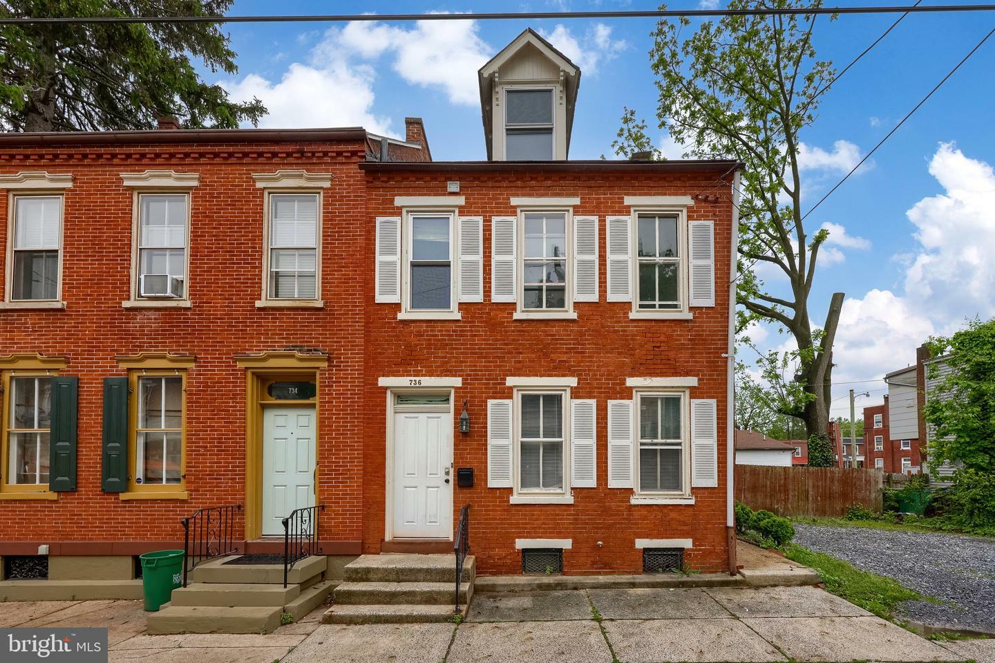 736 High Street  Lancaster PA 17603 photo