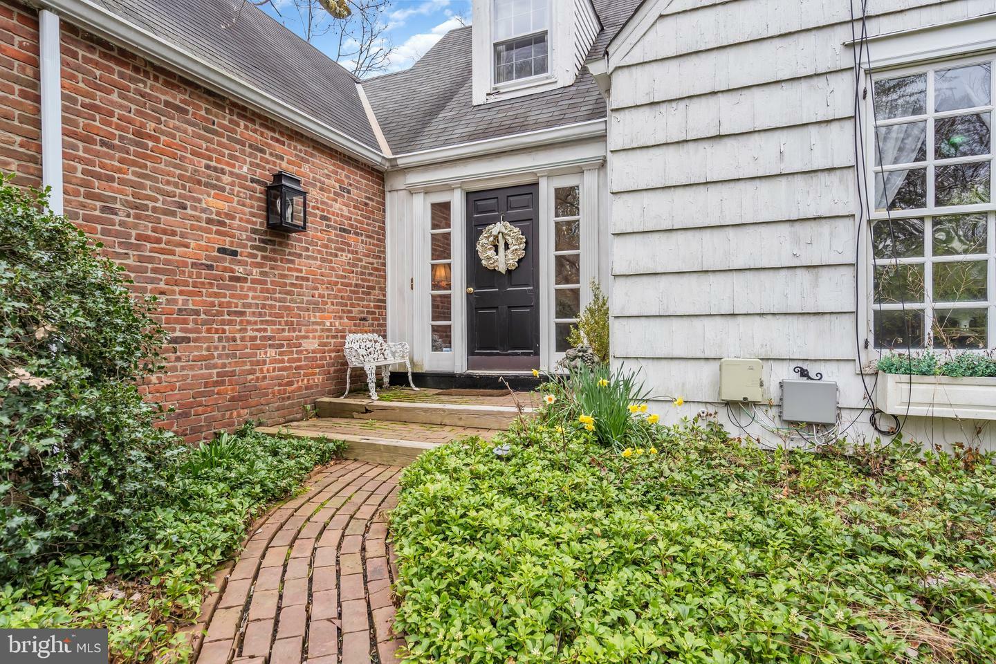 Property Photo: 607 Rosedale Road NJ 08540