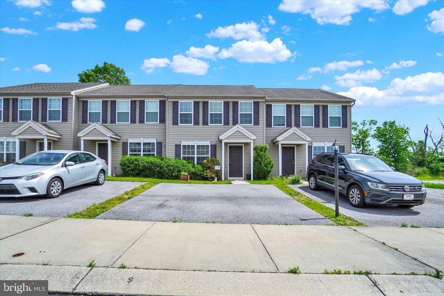 Property Photo: 1550 Matthew Drive PA 17404