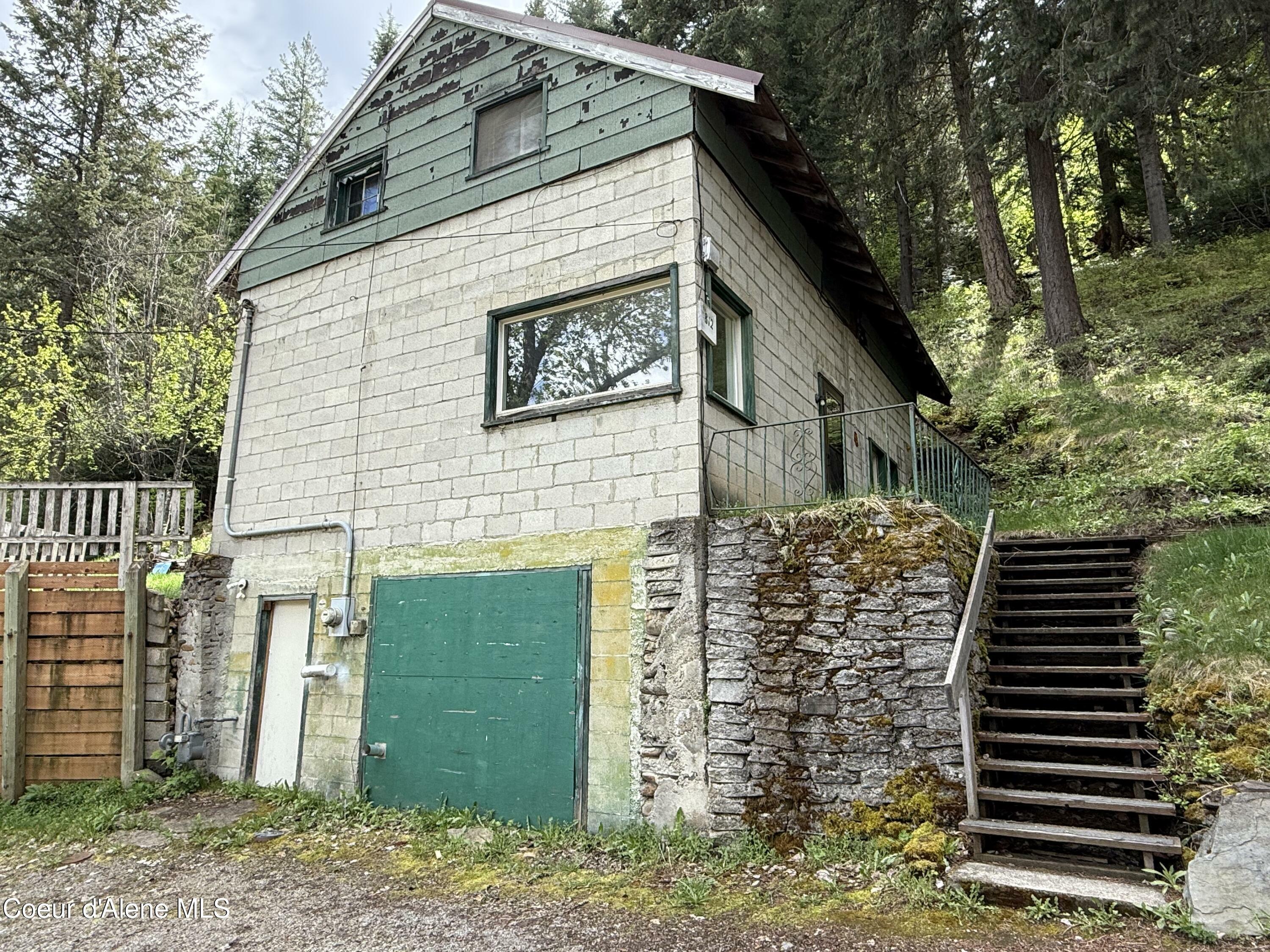 Property Photo: 812 Silver St ID 83873