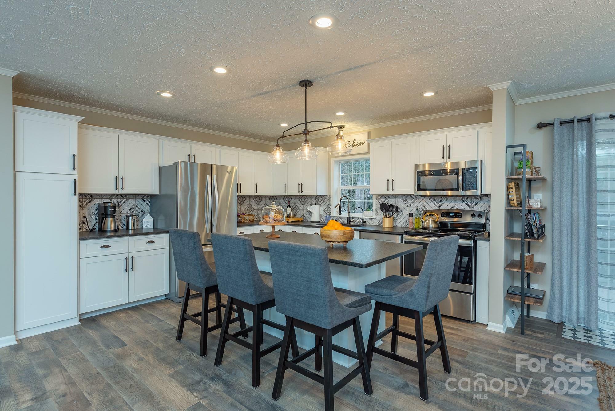Property Photo: 26 Spanish Oak Drive NC 28804