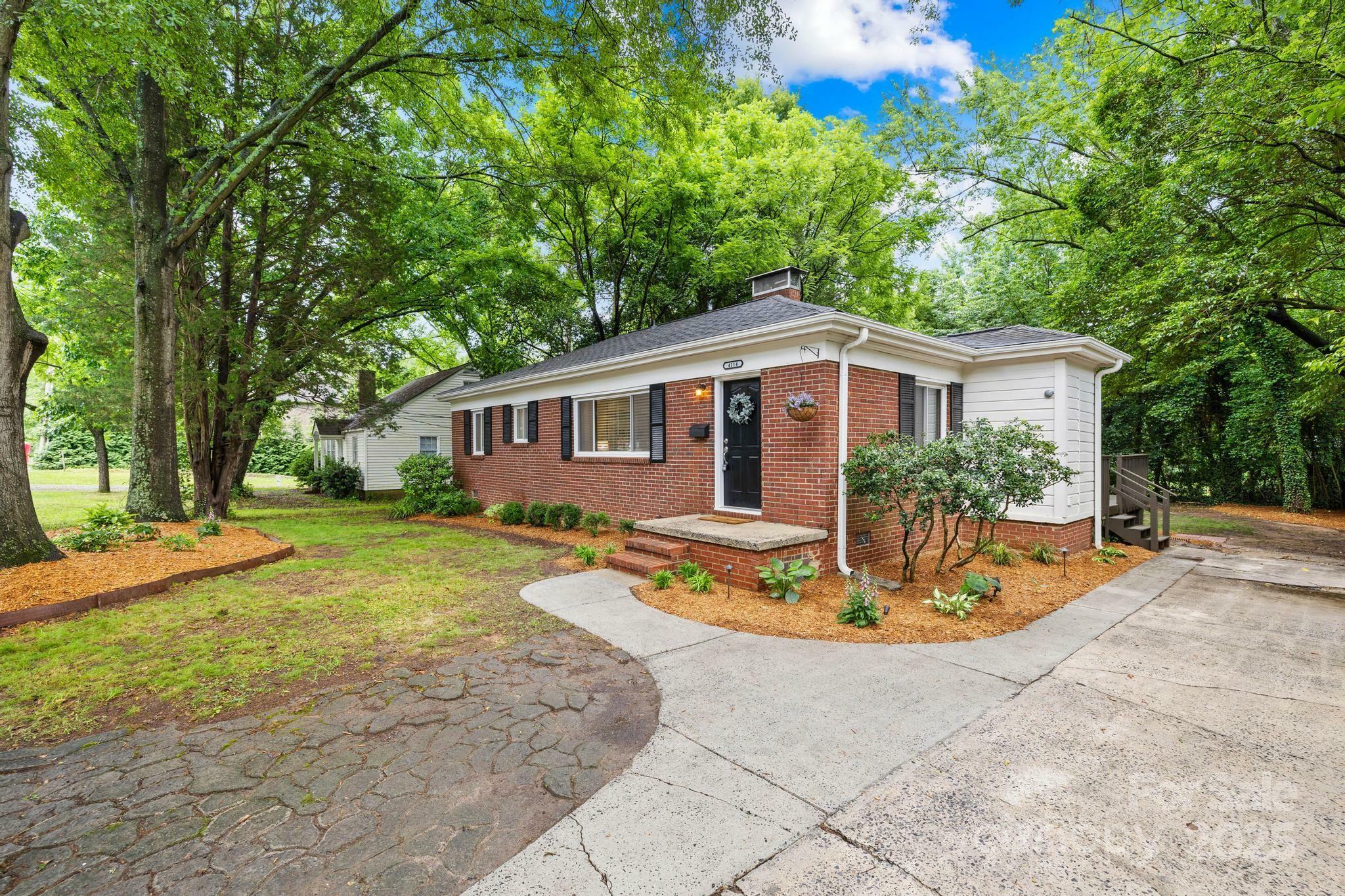 Property Photo: 4114 Stacy Boulevard NC 28209
