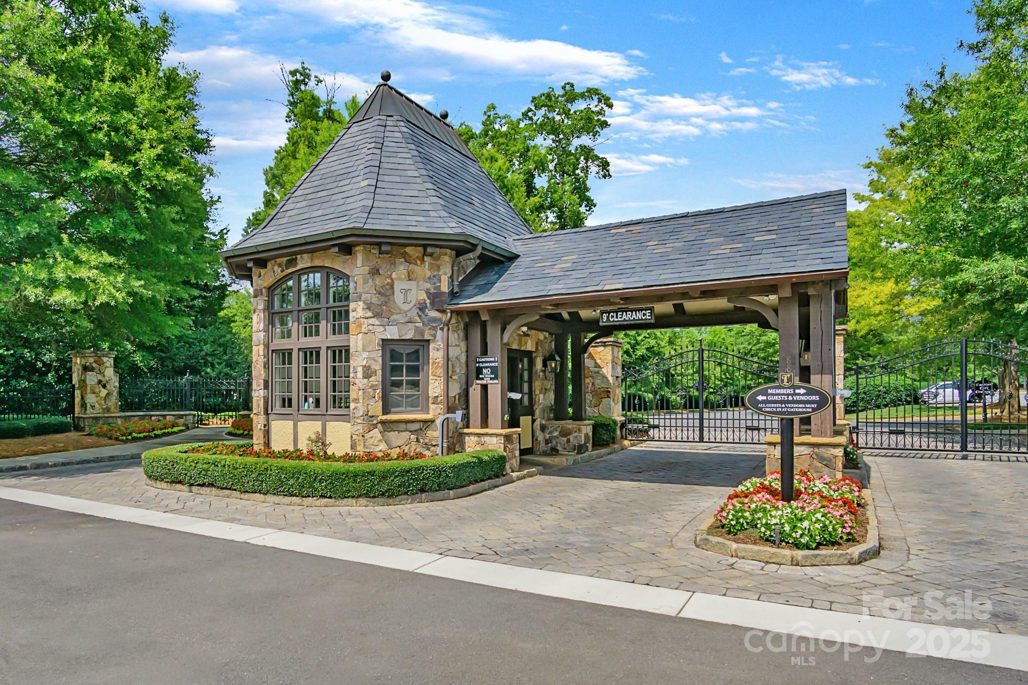 Property Photo: 502 Ancient Oak Lane 5 NC 28173