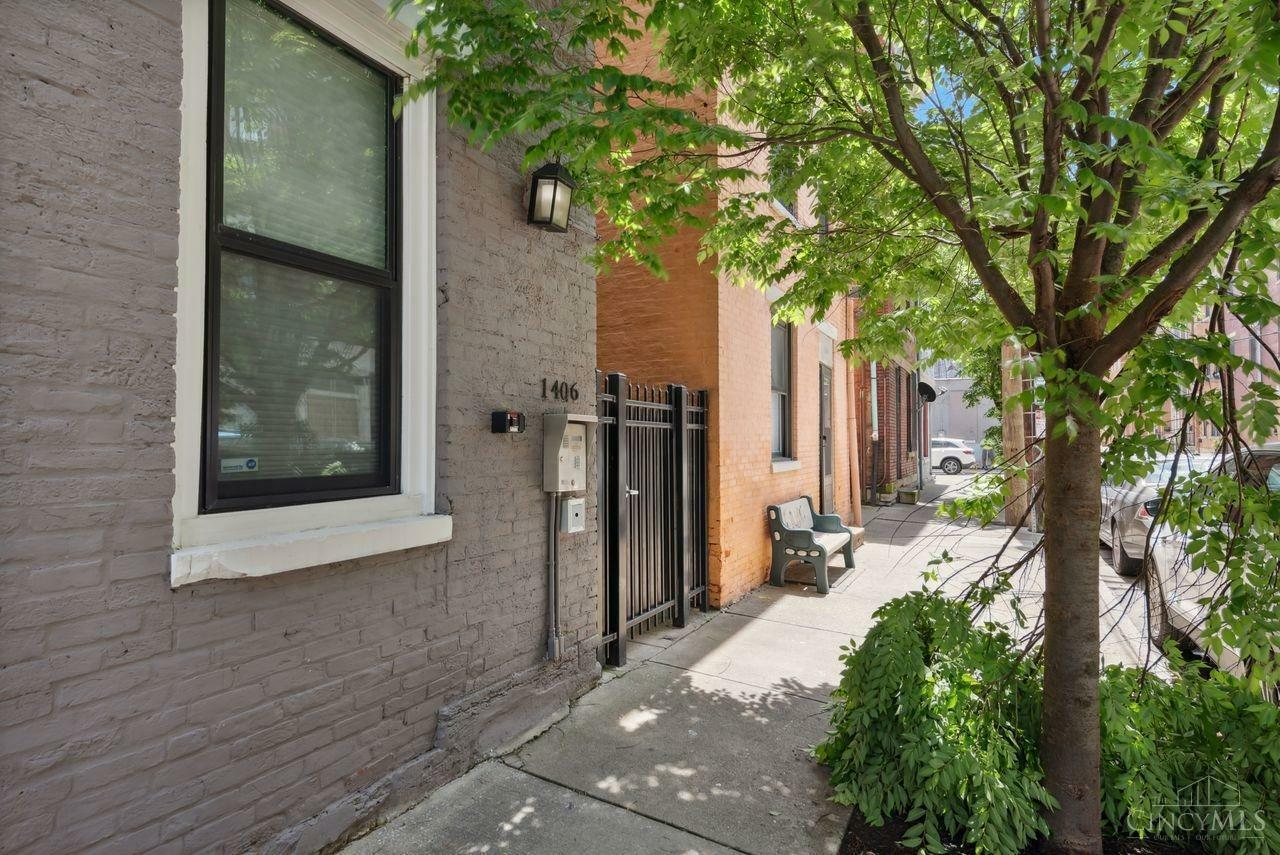 Property Photo: 1406 Republic Street OH 45202