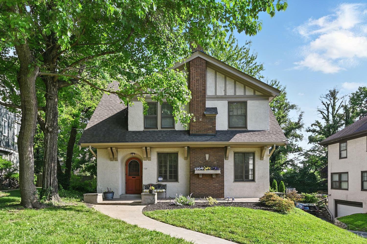 746 Clinton Springs Avenue  Cincinnati OH 45229 photo