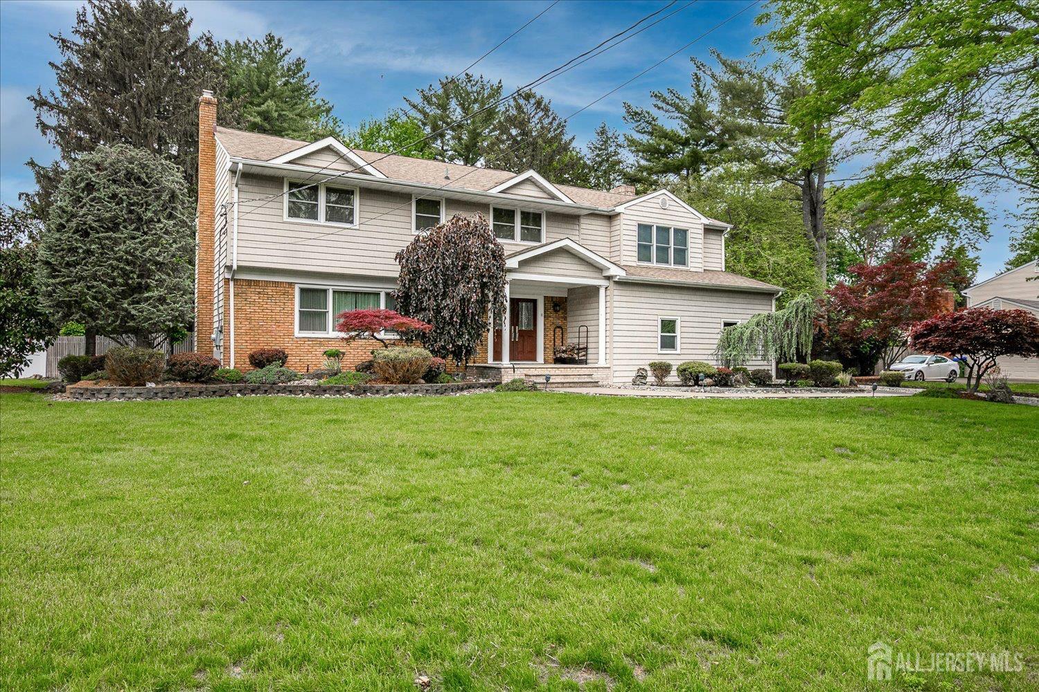 8 Renee Court  Edison NJ 08820 photo