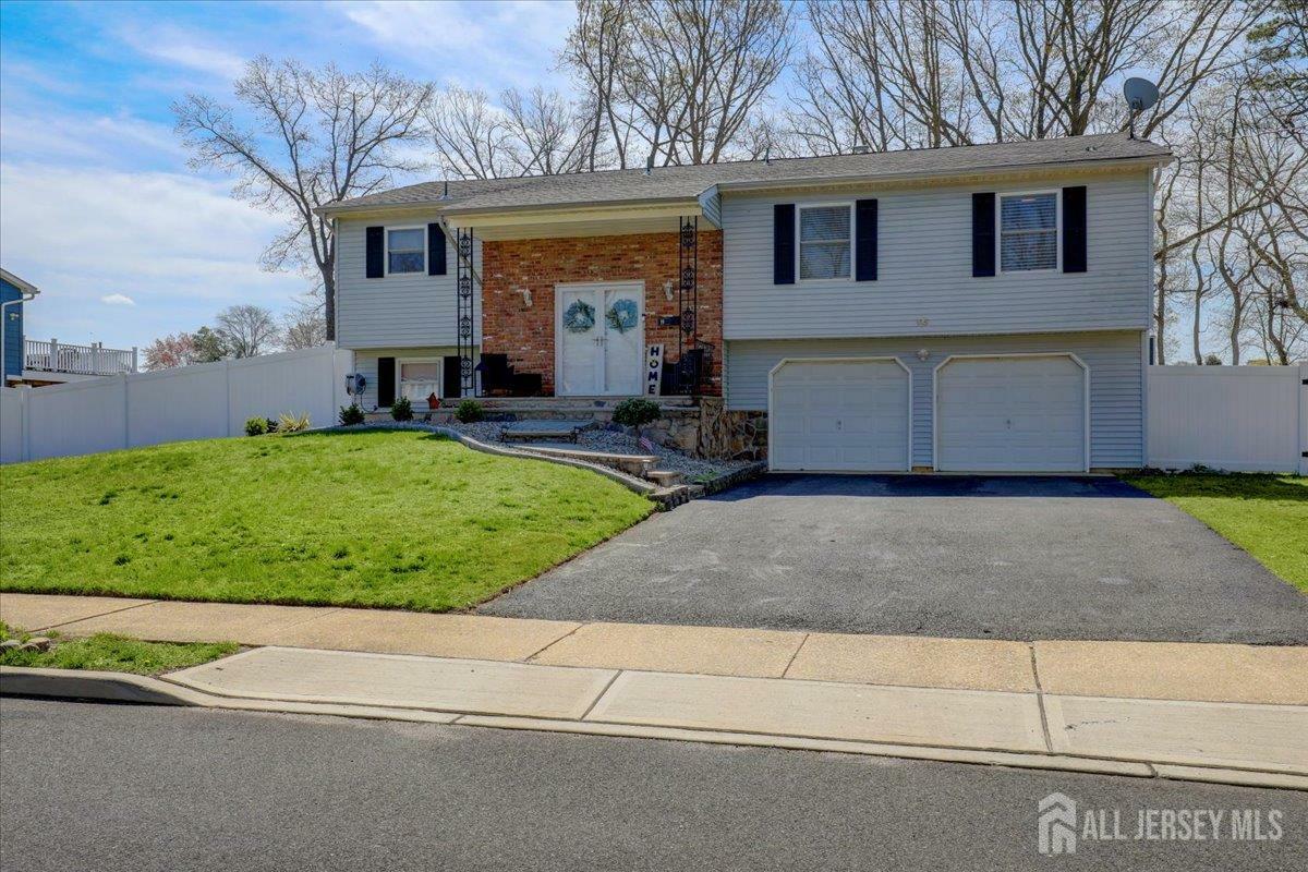 16 Dutch Valley Road  Howell NJ 07731 photo