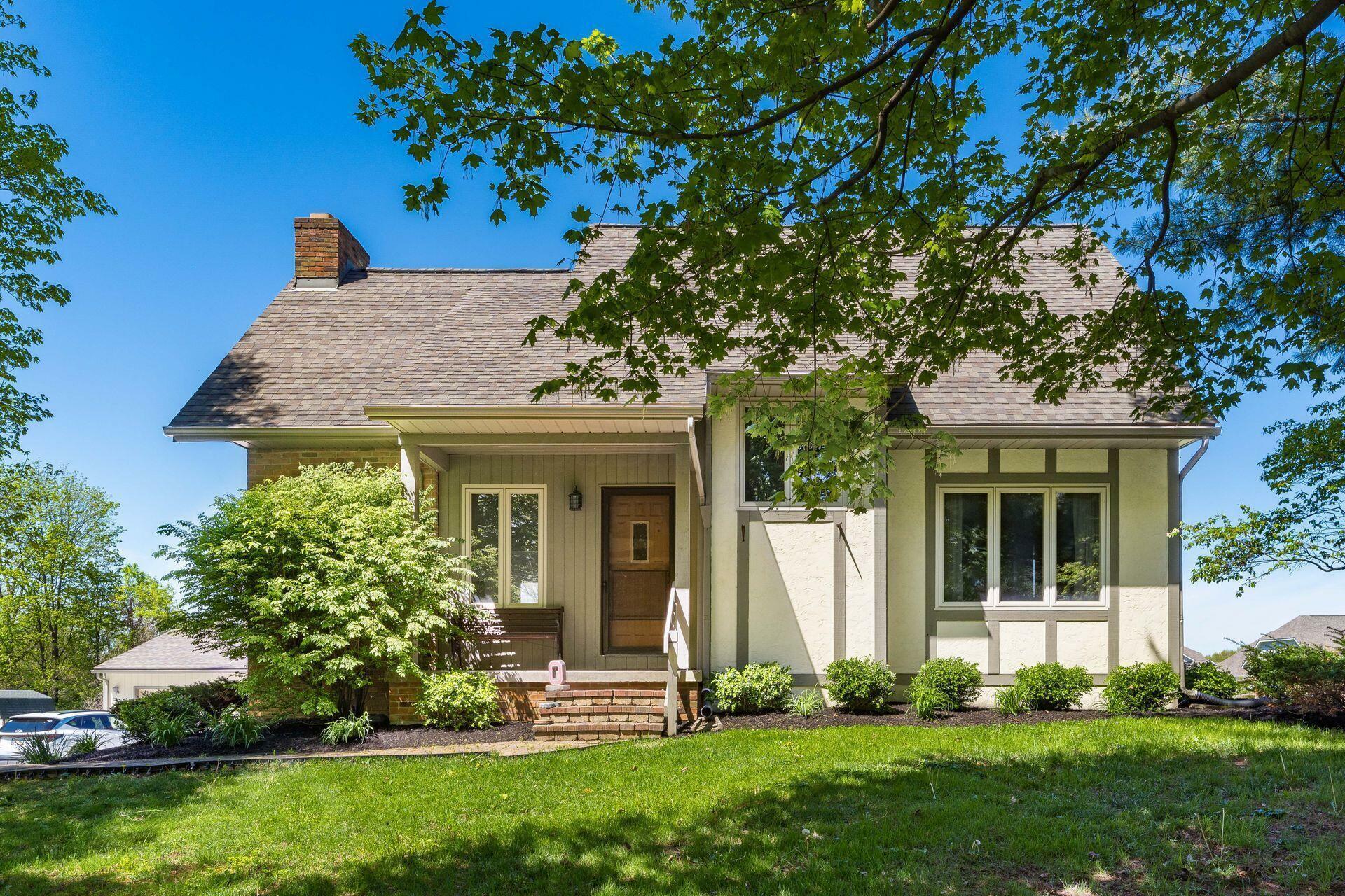 Property Photo: 2555 Reynoldsburg New Albany Road OH 43004