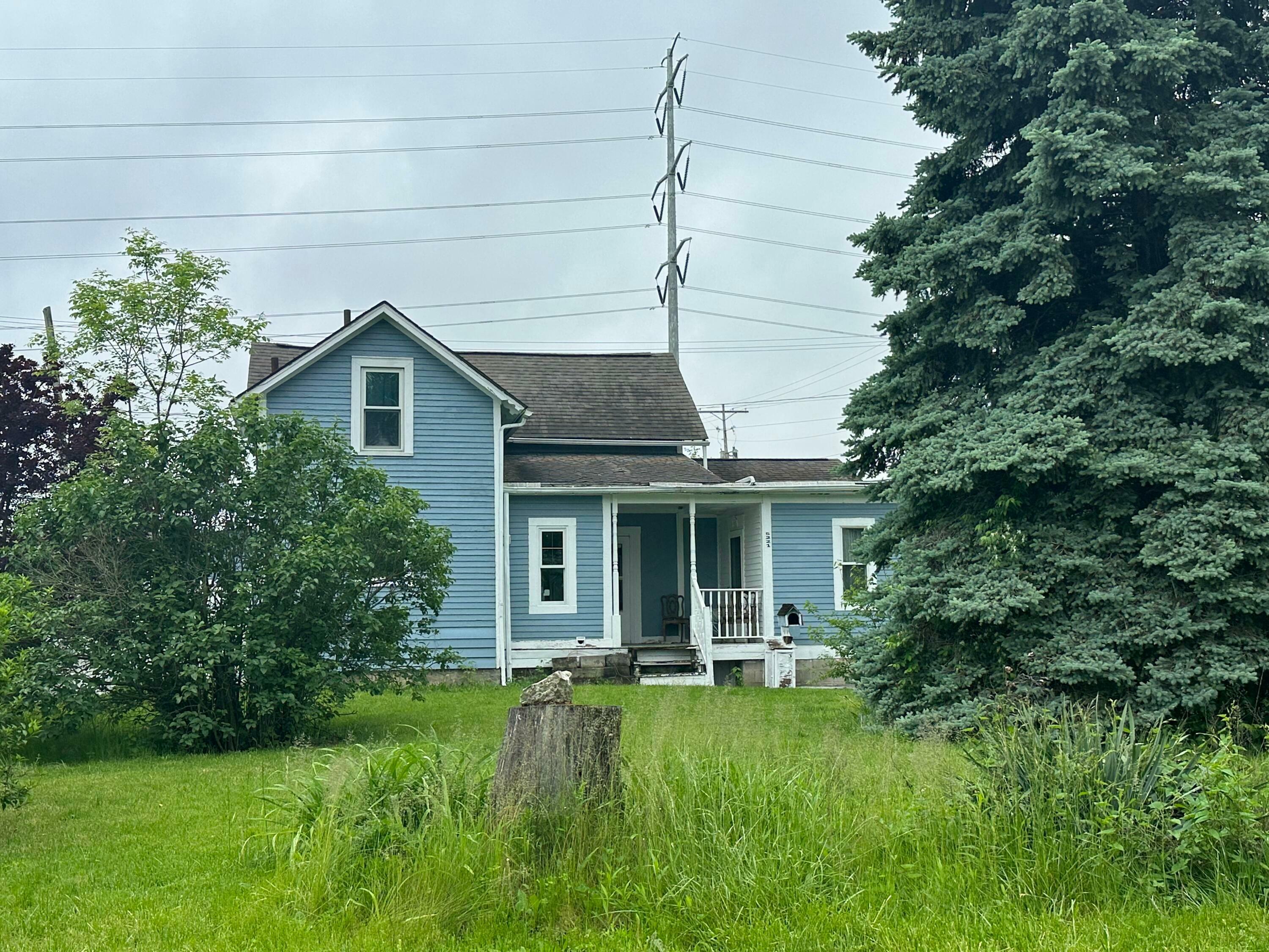 Property Photo: 5221 Norwich Street OH 43026